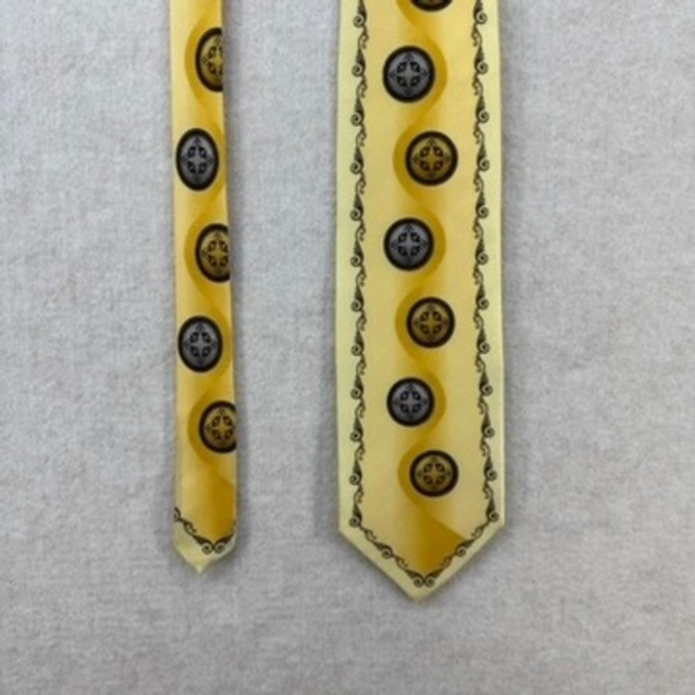 Di Moggio Mens Yellow Pure Silk Medallion Pattern Hand Made Neck Tie 4" x 64"